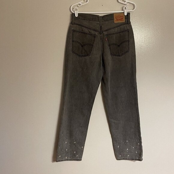 Levis Wmn 27 Gray Denim Splatter Hem Slouchy Mid Rise Low Pro Straight Jean NWOT - Picture 8 of 13